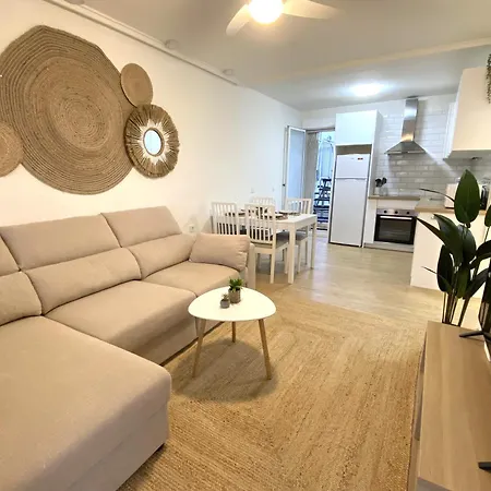 Casa Memoria, With Community Pool Apartment Torrevieja